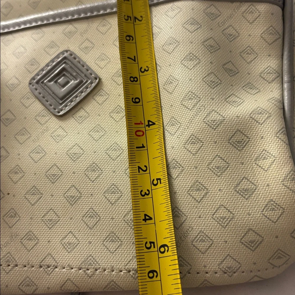 Elegant Cream and Gray Women's Bag